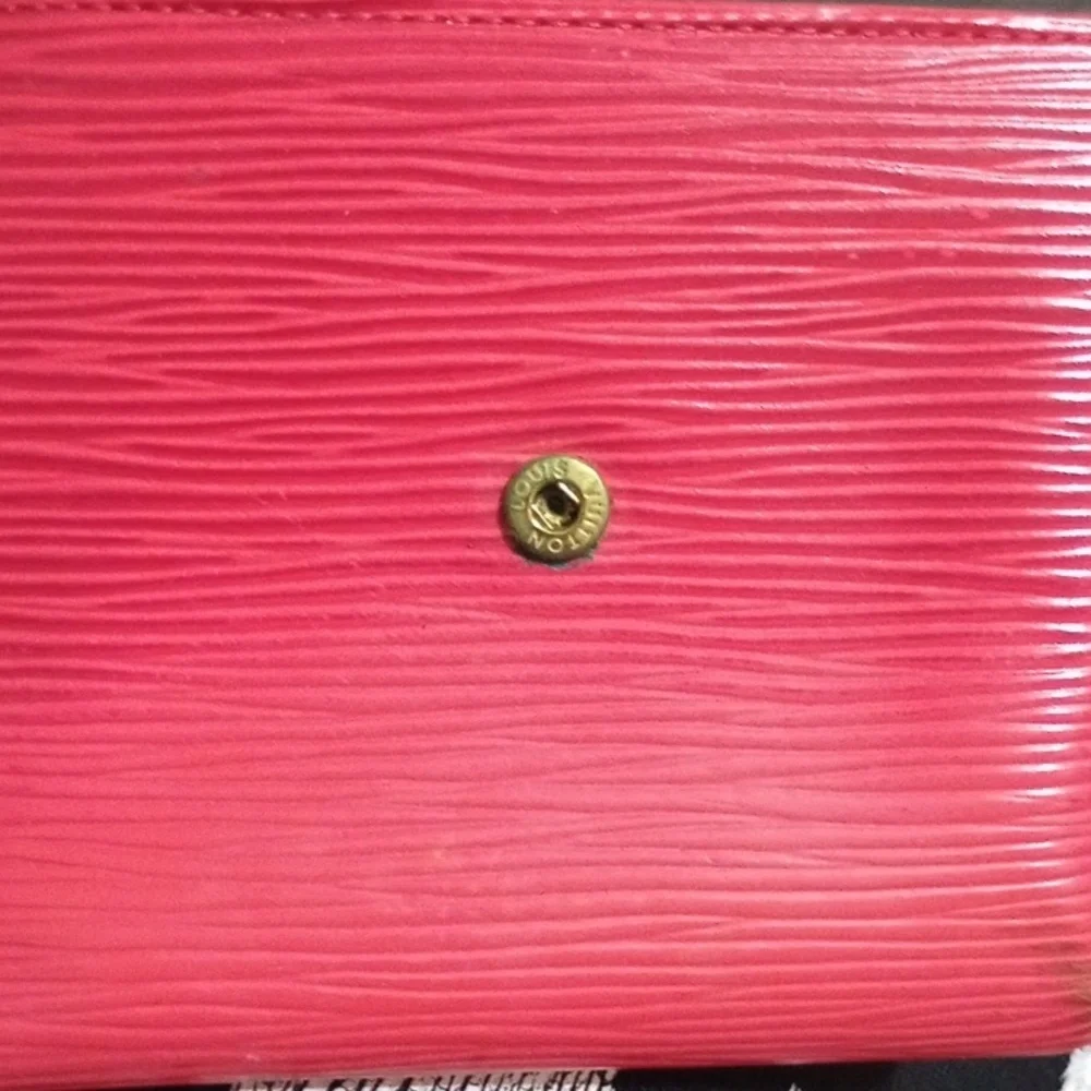 Louis Vuitton Red Epi Leather Wallet - Picture 16 of 16